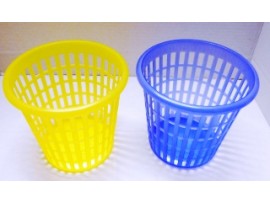 Basket, Round 5.5"x 6" Plastic 2 Colors